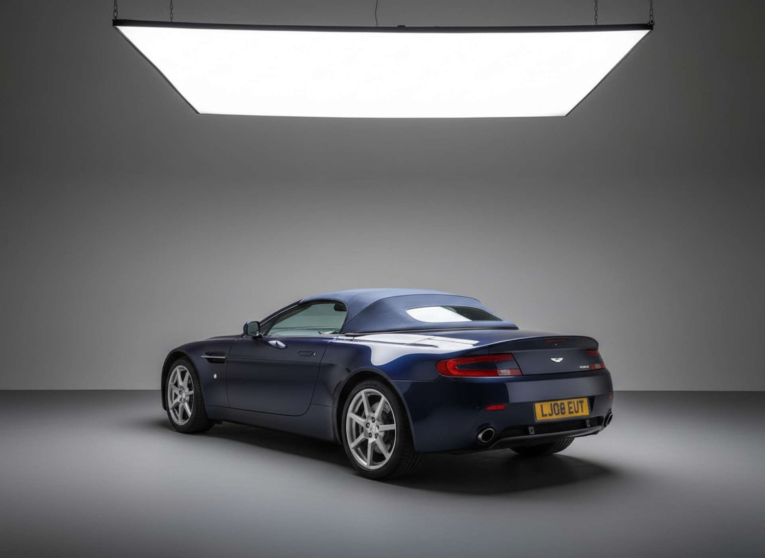 Used Aston Martin Vantage 2008 for sale - 77299416: Photo 16