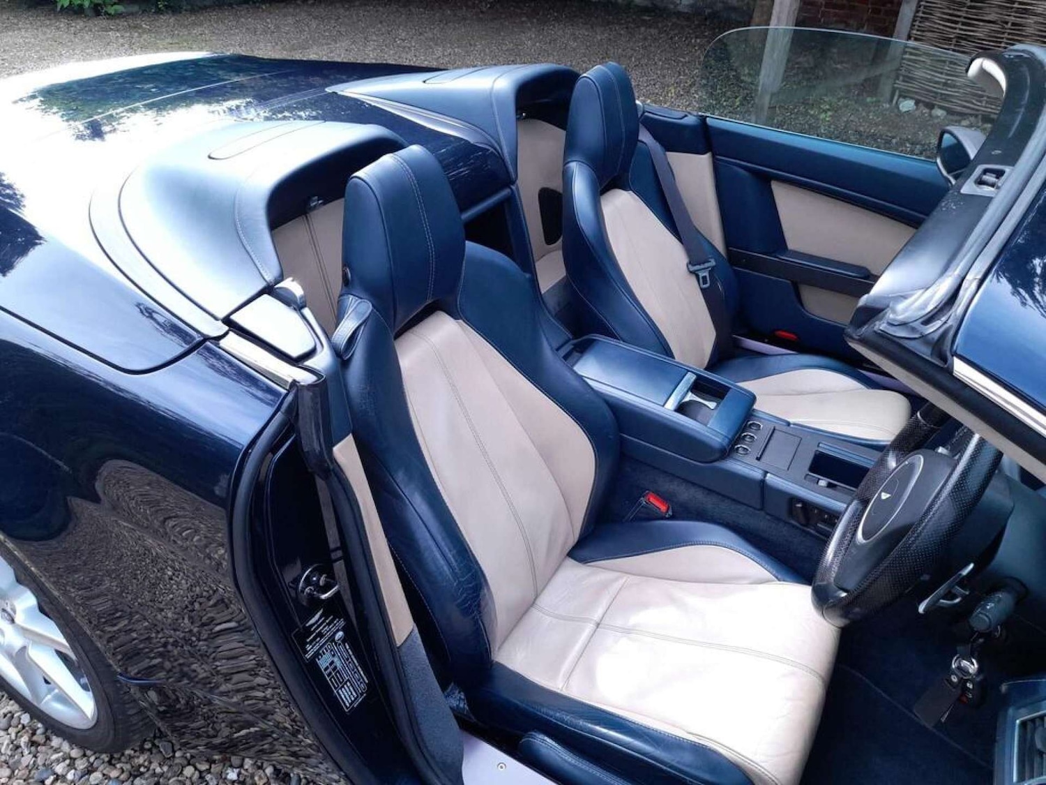 Used Aston Martin Vantage 2008 for sale - 77299416: Photo 23