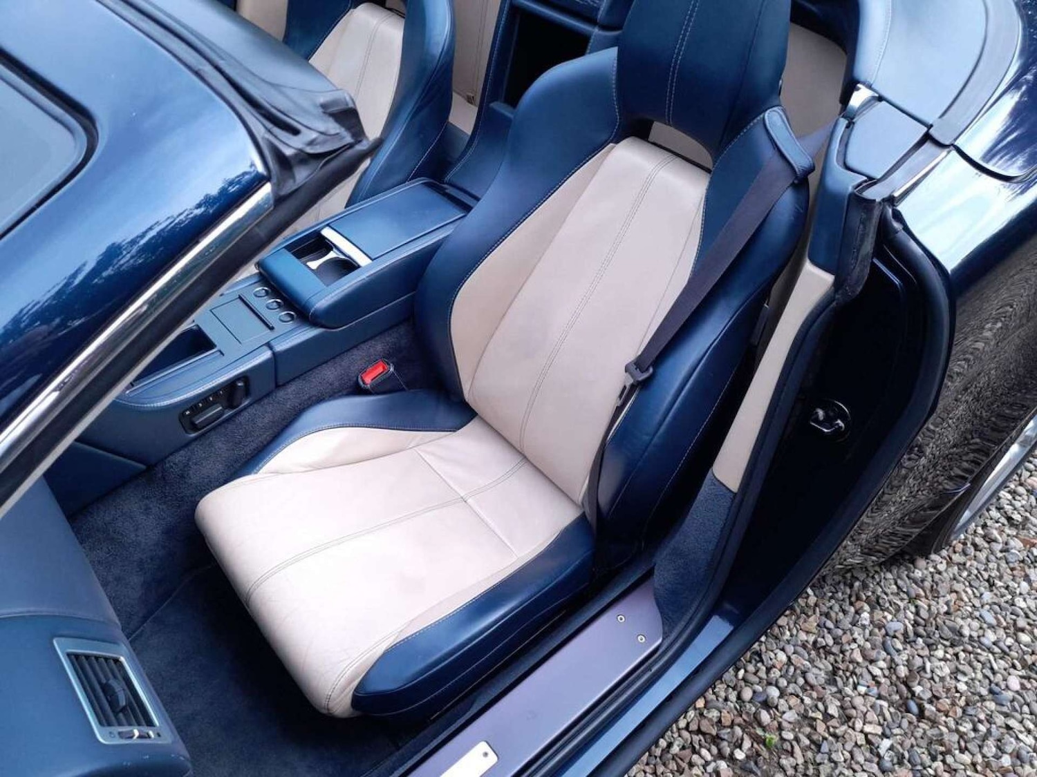 Used Aston Martin Vantage 2008 for sale - 77299416: Photo 25