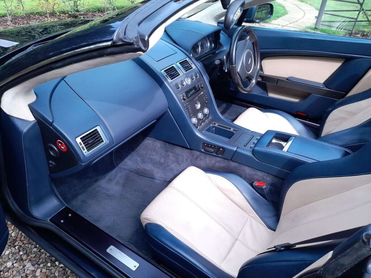 Used Aston Martin Vantage 2008 for sale - 77299416: Photo 27