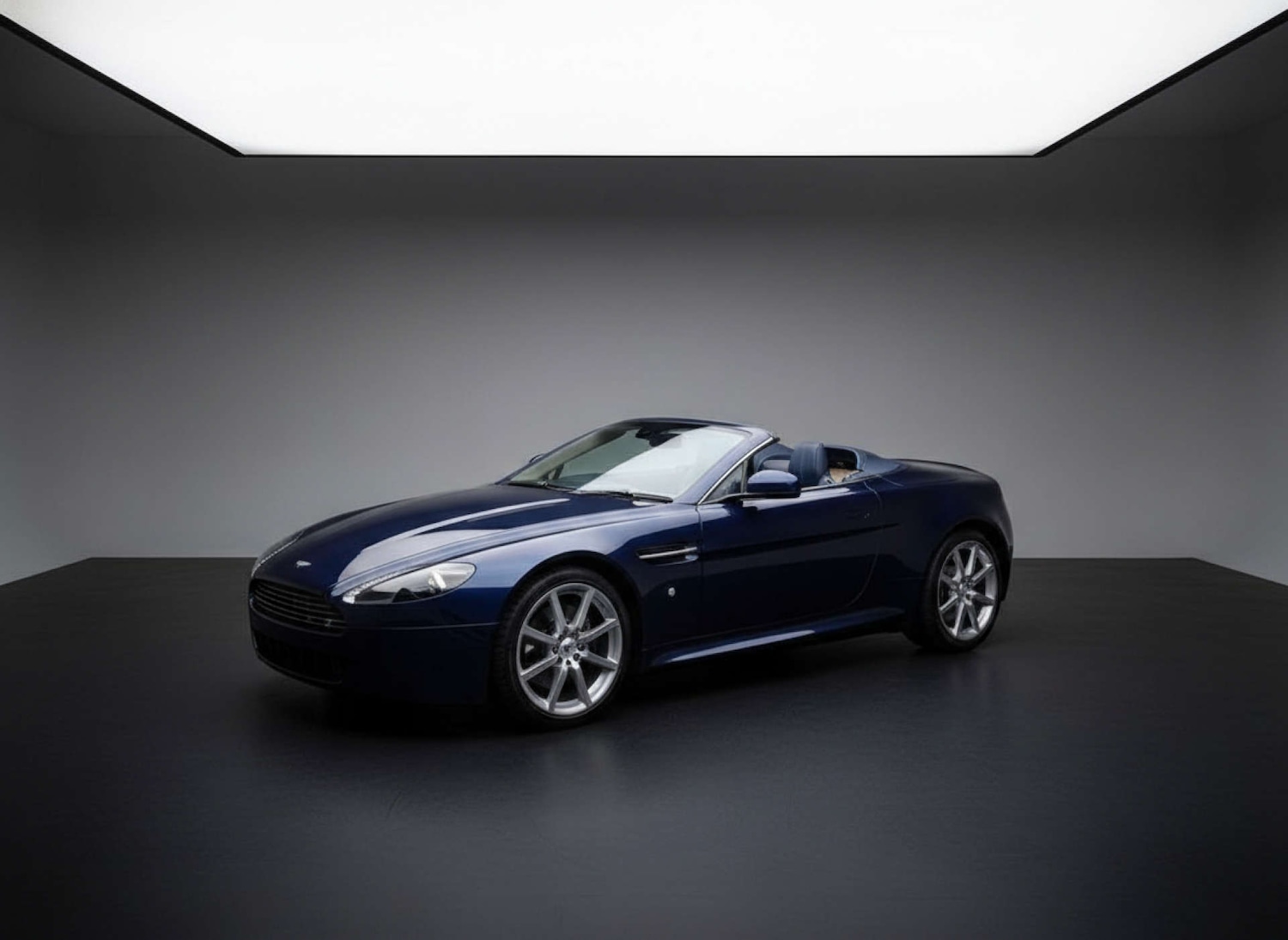 Used Aston Martin Vantage 2008 for sale - 77299416: Photo 6