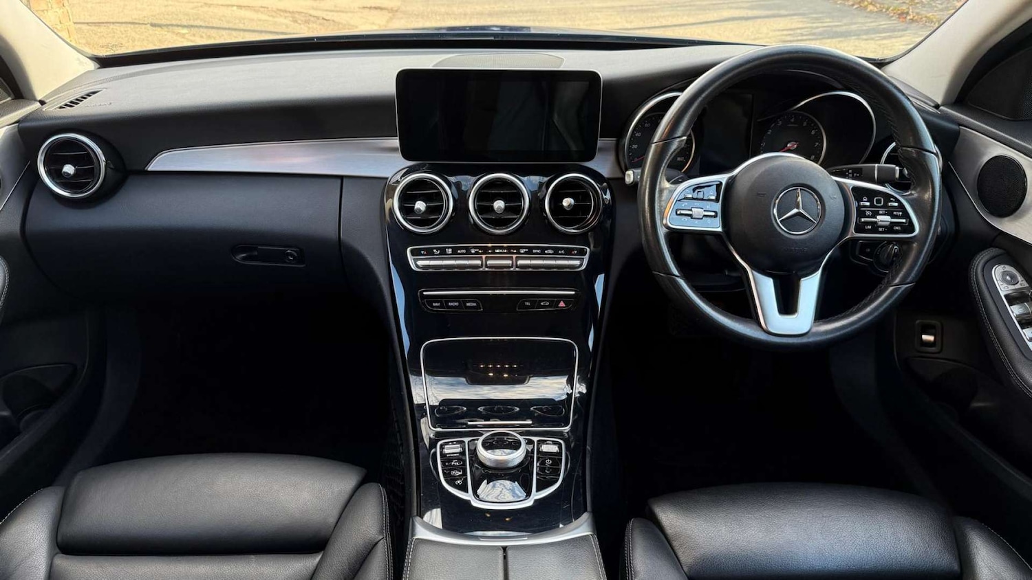 Used Mercedes-Benz C Class 2020 for sale - 76465940: Photo 7