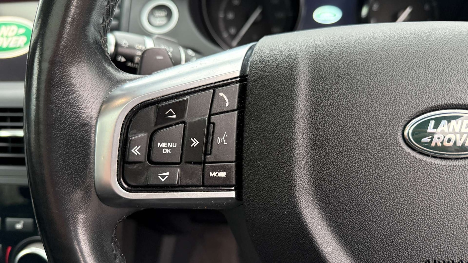 Used Land Rover Discovery Sport 2019 for sale - 76959838: Photo 31