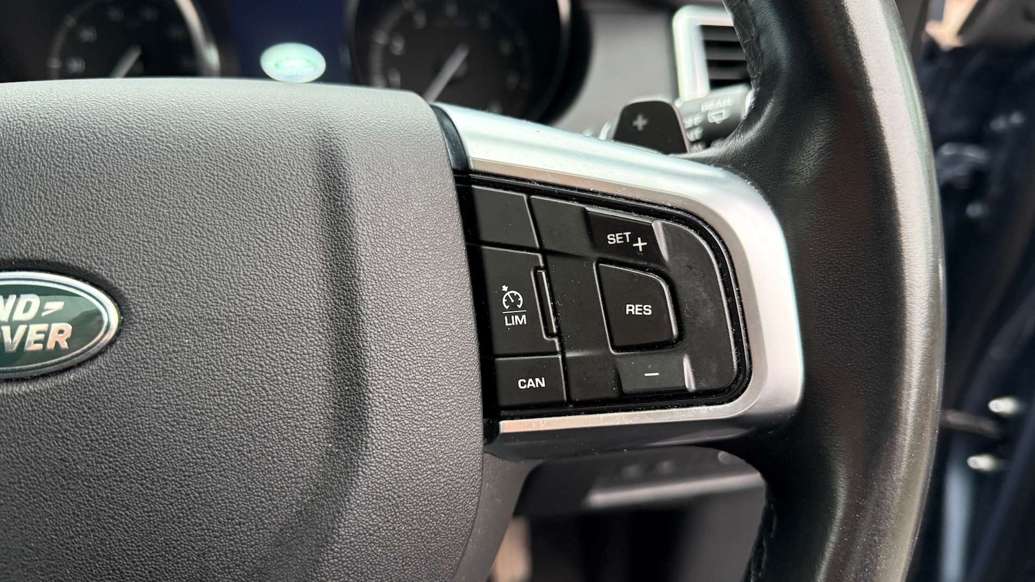 Used Land Rover Discovery Sport 2019 for sale - 76959838: Photo 32