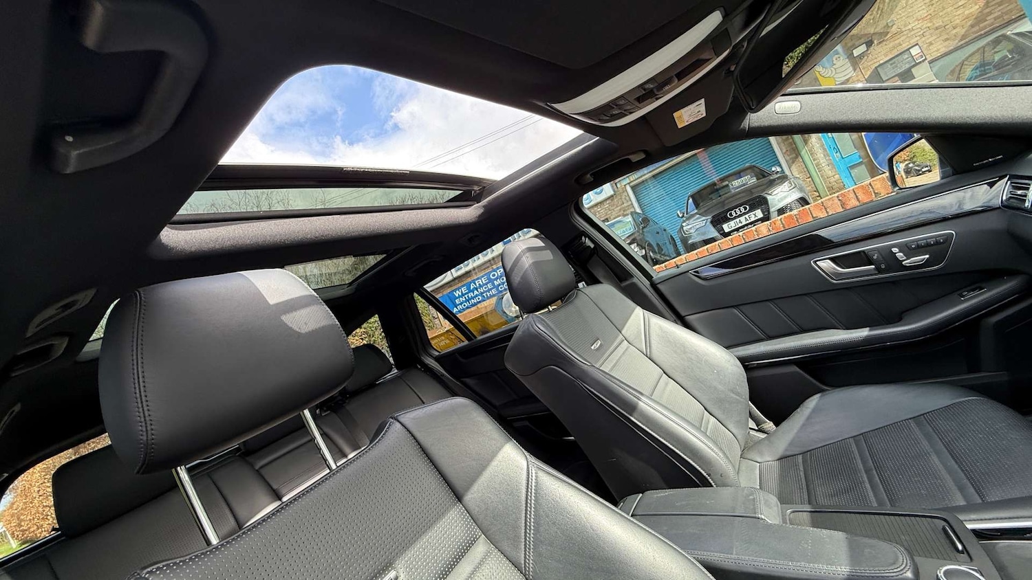 Used Mercedes-Benz E Class 2015 for sale - 78064655: Photo 17