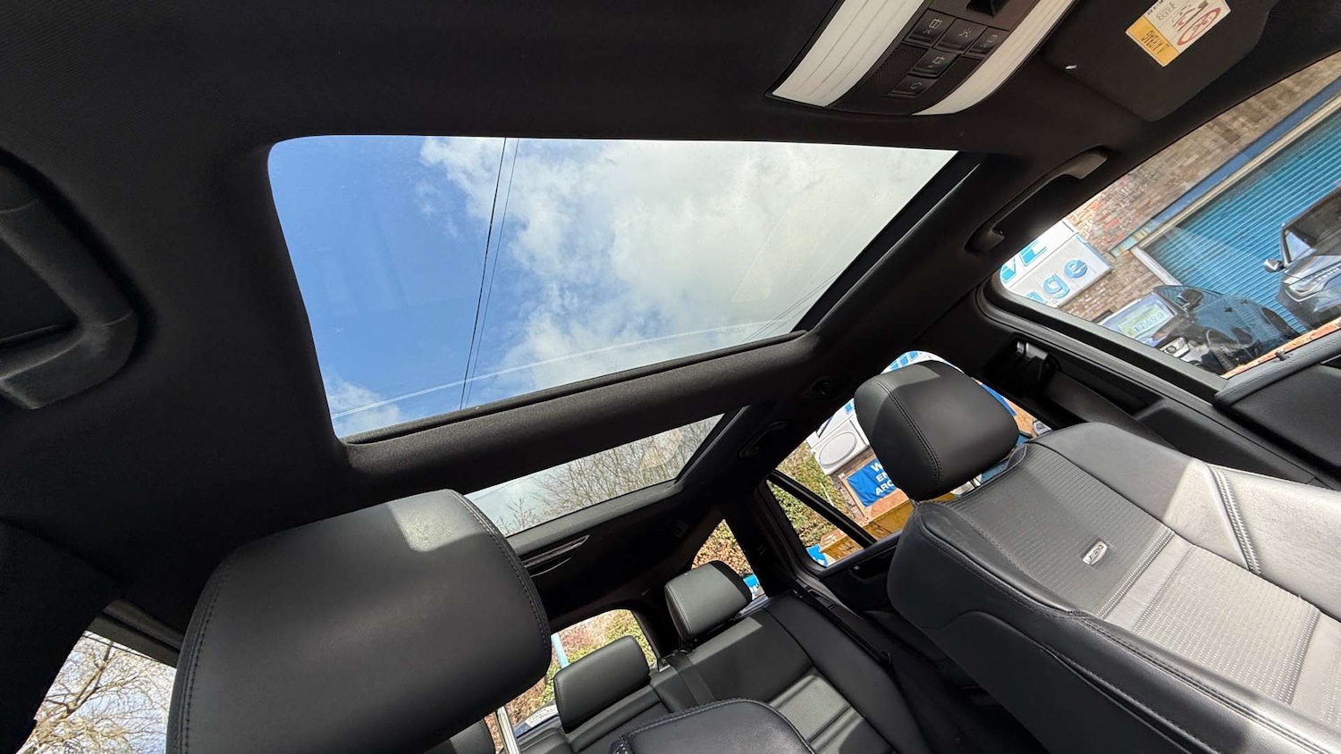 Used Mercedes-Benz E Class 2015 for sale - 78064655: Photo 18