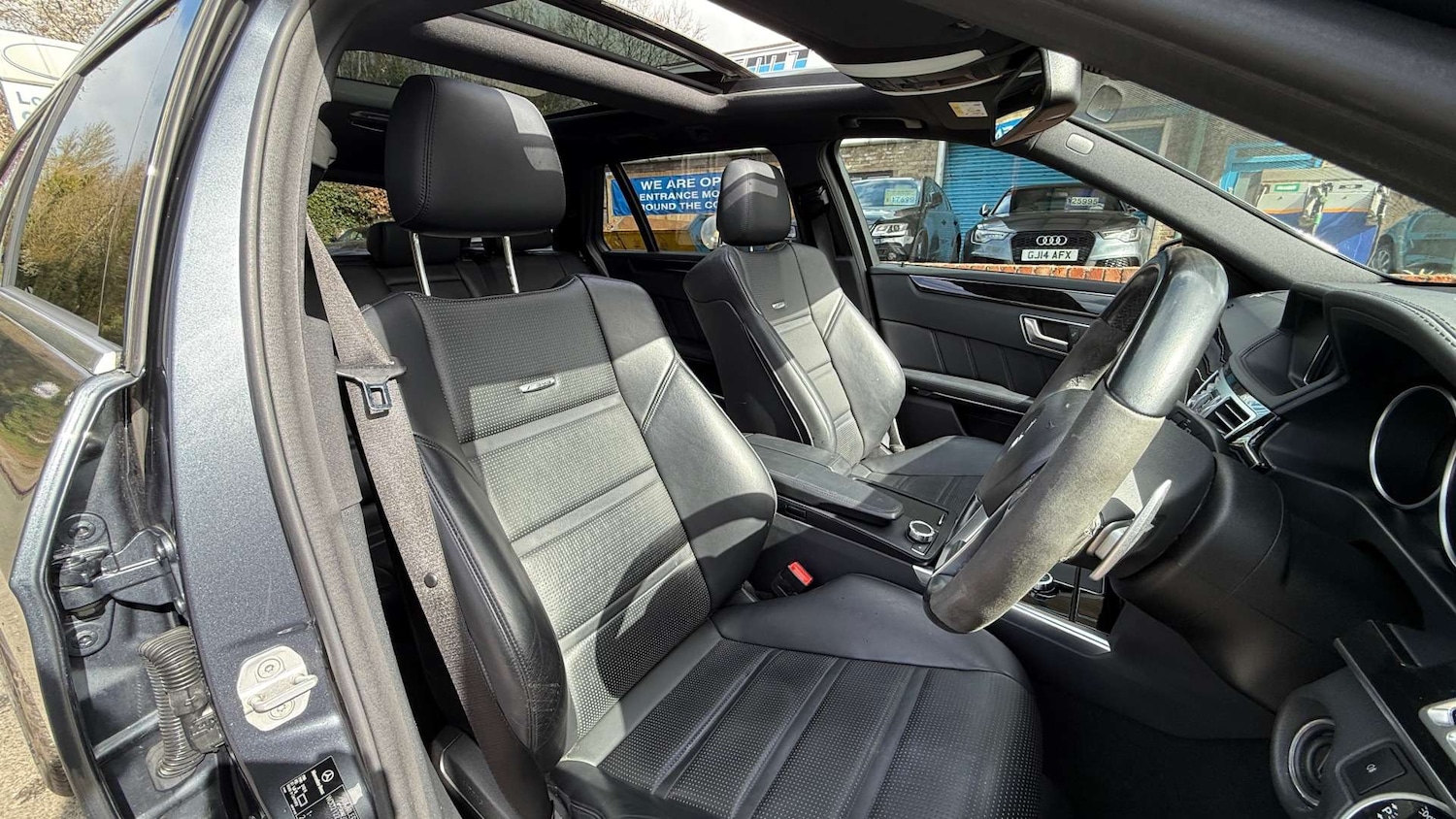 Used Mercedes-Benz E Class 2015 for sale - 78064655: Photo 6