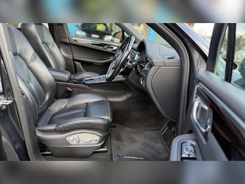 Used Porsche Macan 2019 for sale - 78615328: Photo