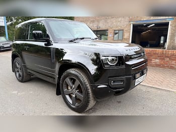 Used Land Rover Defender 2023 for sale - 79817645: Photo