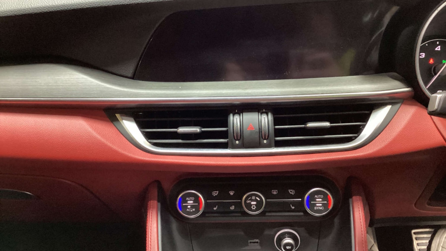 Used Alfa Romeo Stelvio 2019 for sale - 76614745: Photo 11