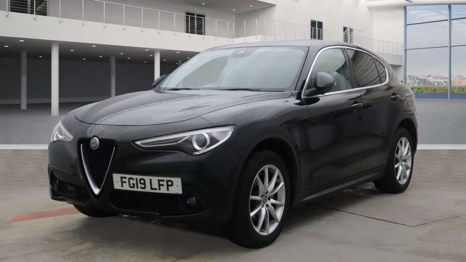 Used Alfa Romeo Stelvio 2019 for sale - 76614745: Photo 2