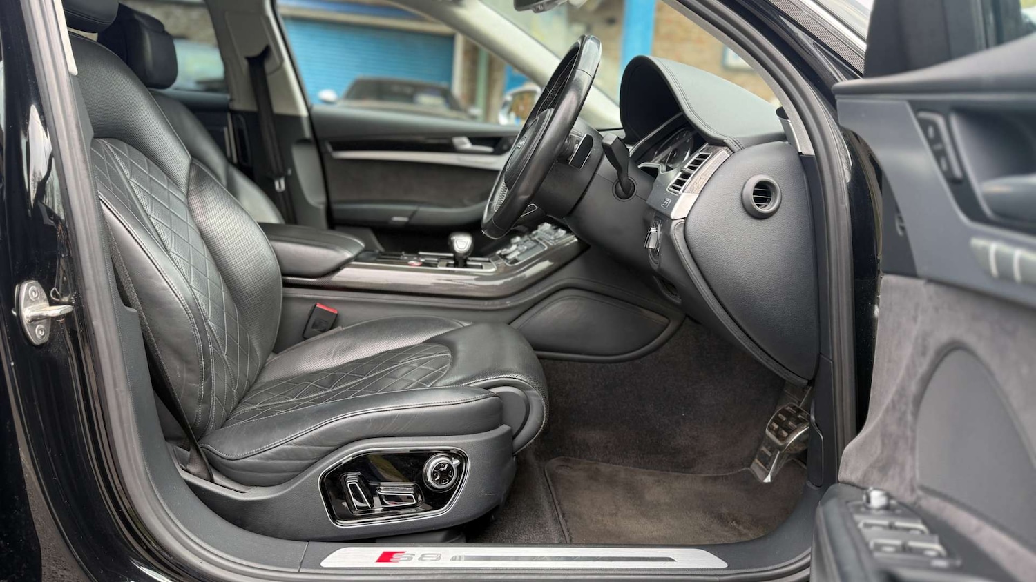 Used Audi A8 2016 for sale - 77984235: Photo 5