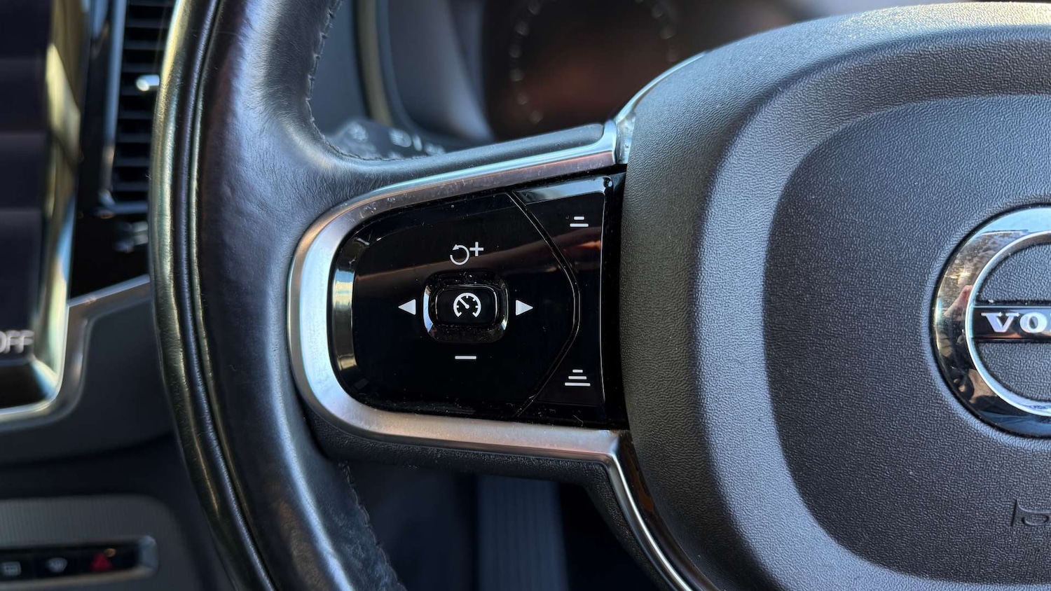 Used Volvo XC90 2015 for sale - 76757117: Photo 30