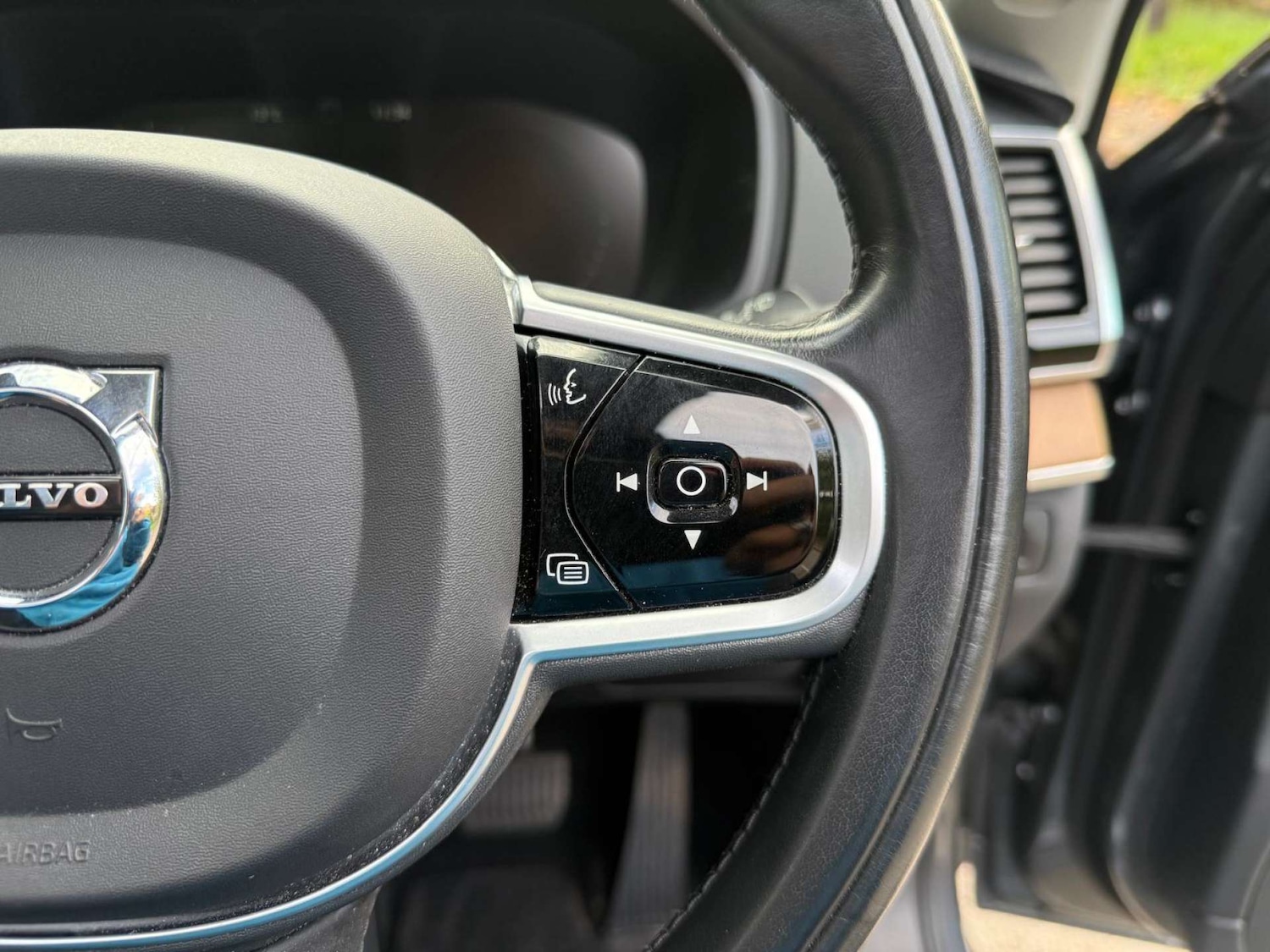 Used Volvo XC90 2019 for sale - 76343769: Photo 37