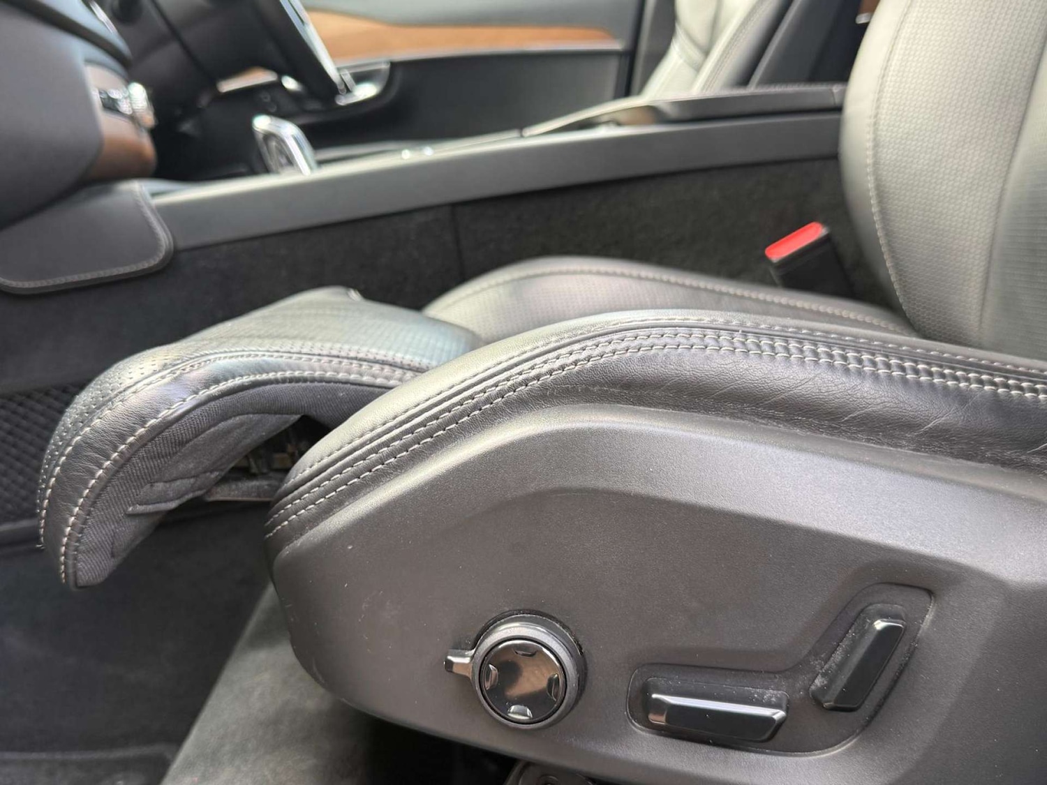 Used Volvo XC90 2019 for sale - 76343769: Photo 40