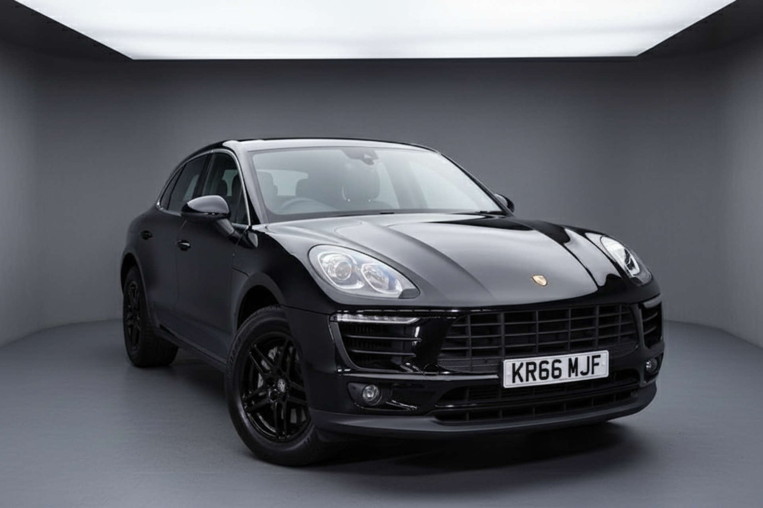Used Porsche Macan 2016 for sale - 77022631: Photo 1