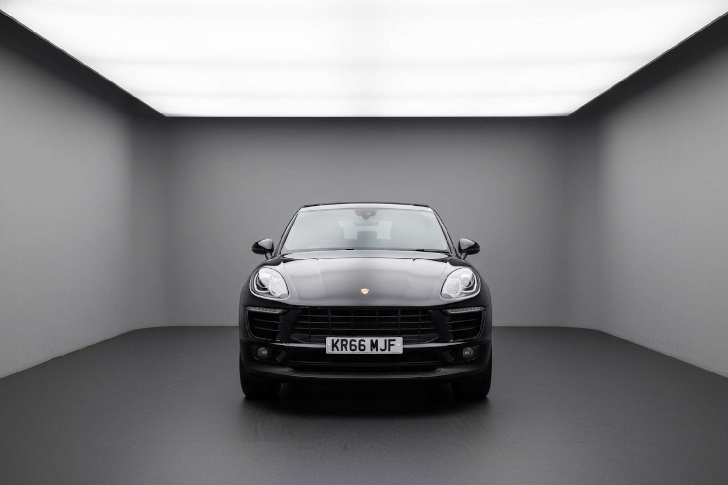 Used Porsche Macan 2016 for sale - 77022631: Photo 2