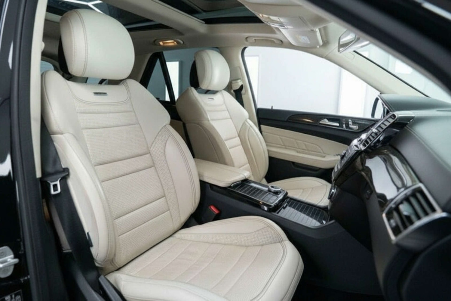 Used Mercedes-Benz GLE 2016 for sale - 77328644: Photo 4