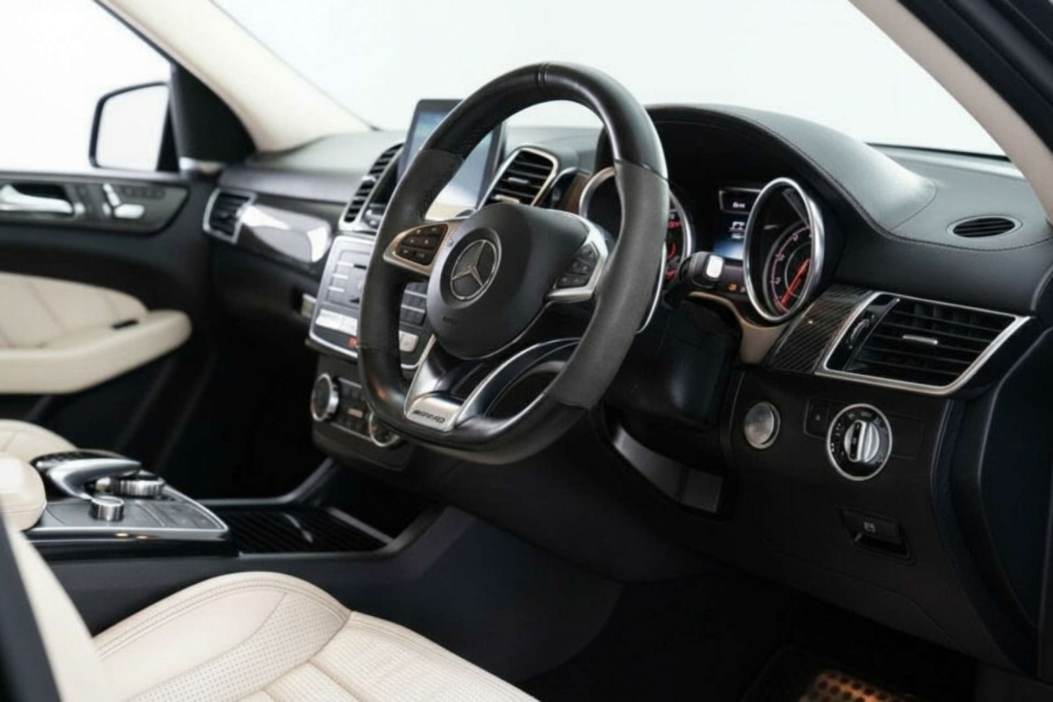 Used Mercedes-Benz GLE 2016 for sale - 77328644: Photo 5