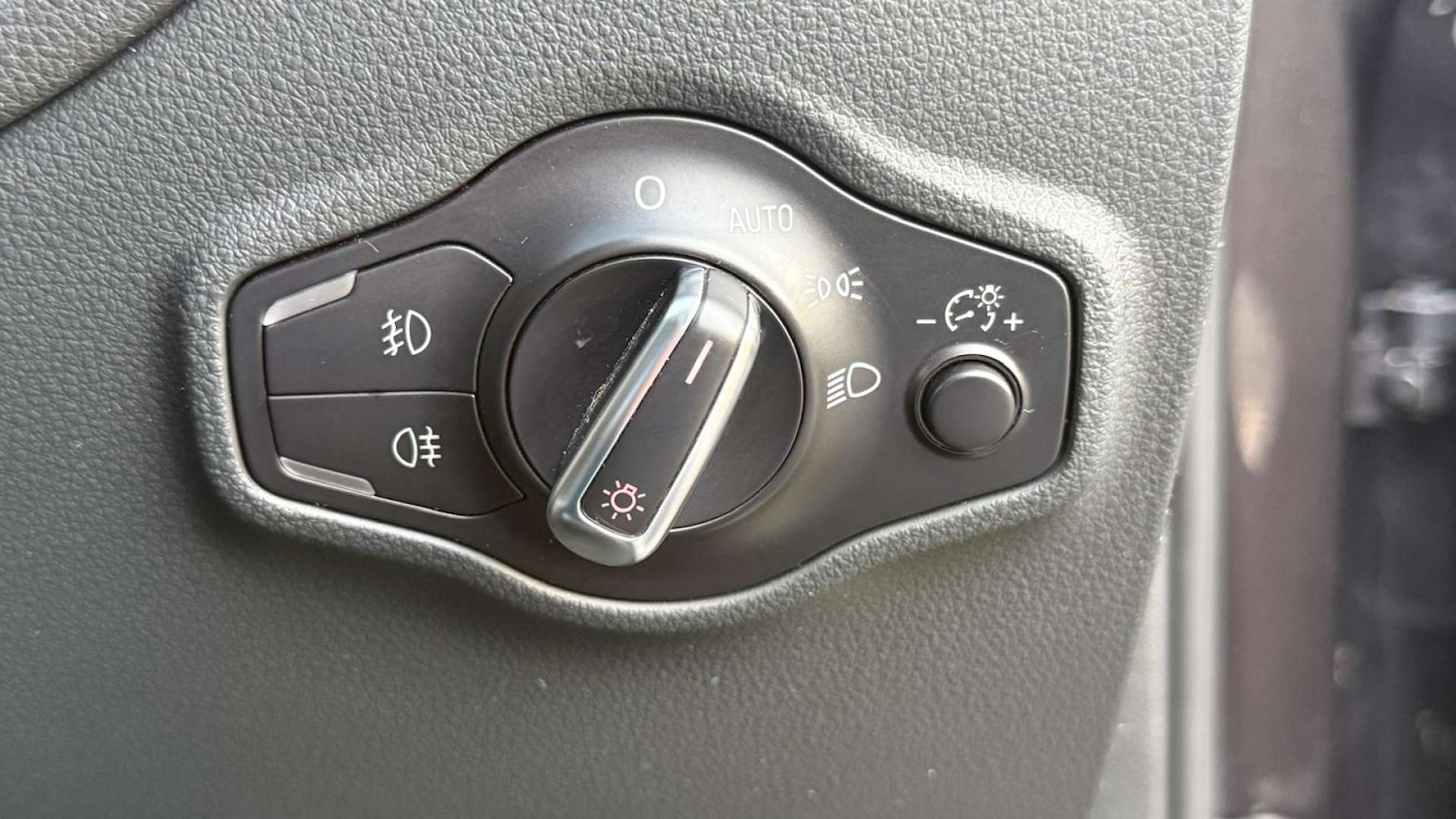 Used Audi Q5 2016 for sale - 76507188: Photo 30