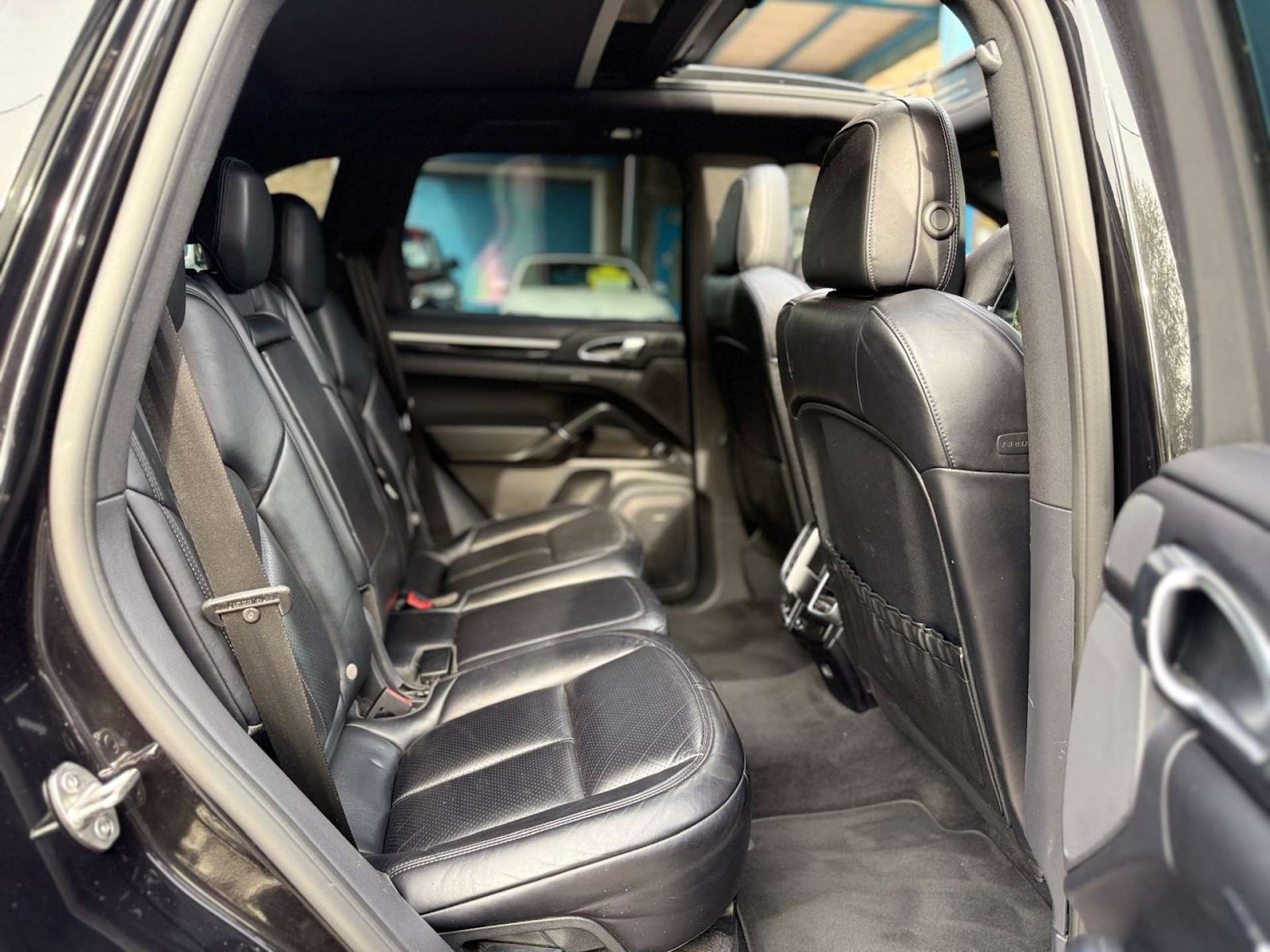 Used Porsche Cayenne 2016 for sale - 76602061: Photo 12