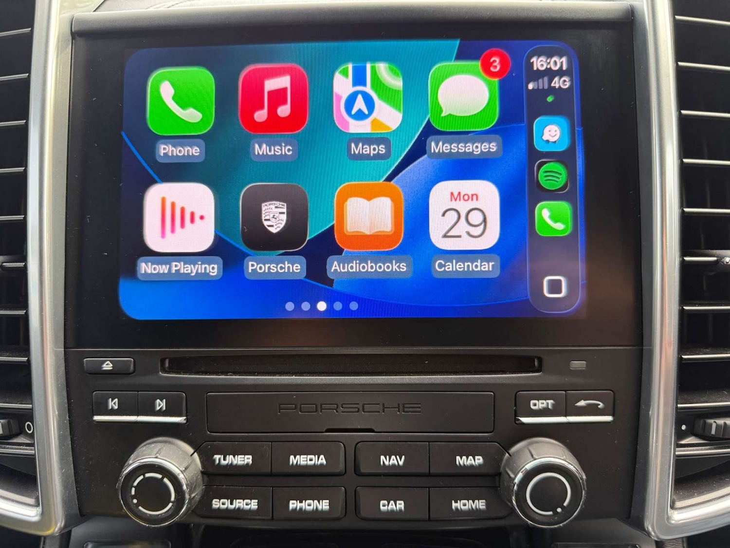 Used Porsche Cayenne 2016 for sale - 76602061: Photo 21