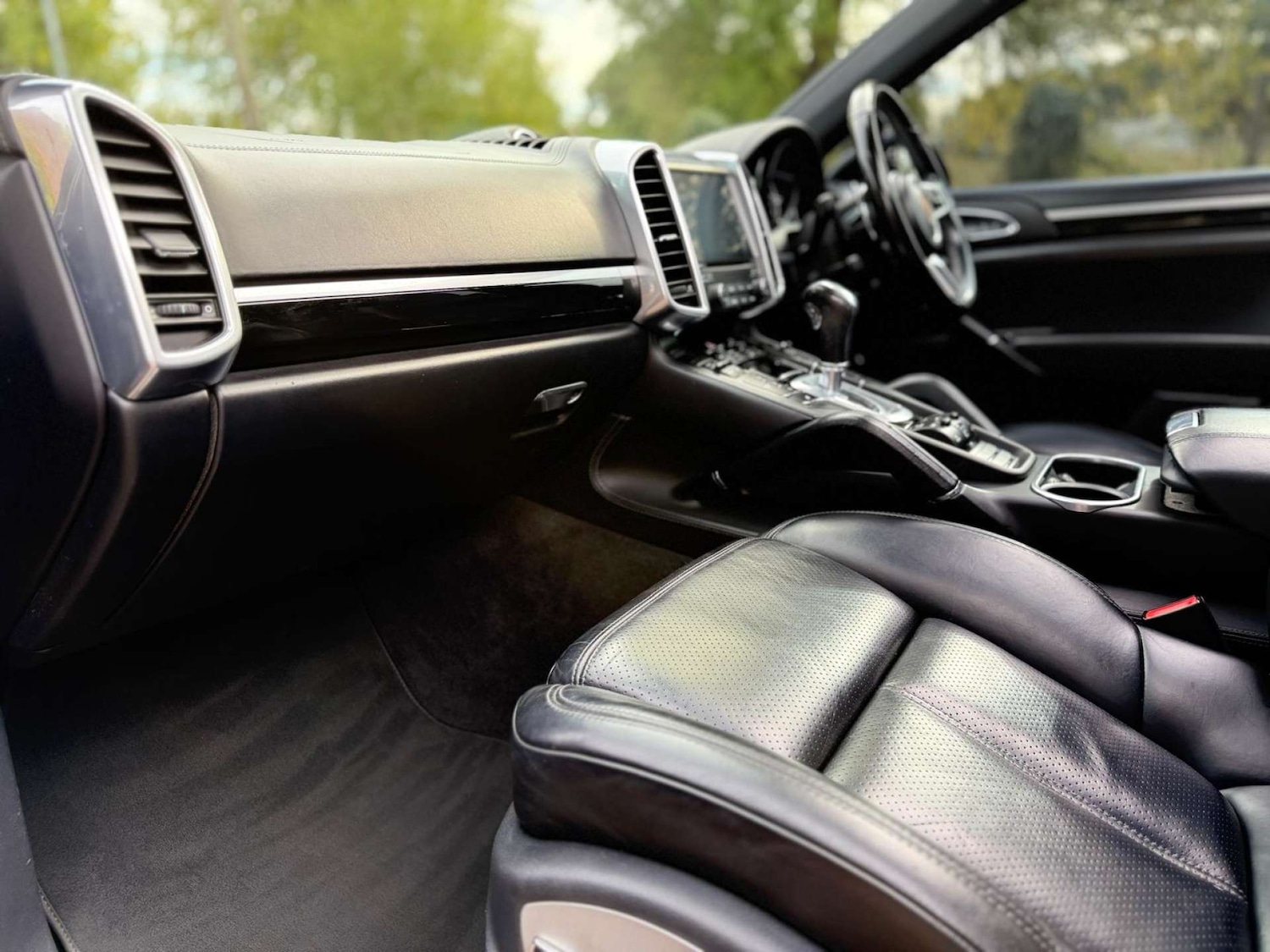 Used Porsche Cayenne 2016 for sale - 76602061: Photo 9