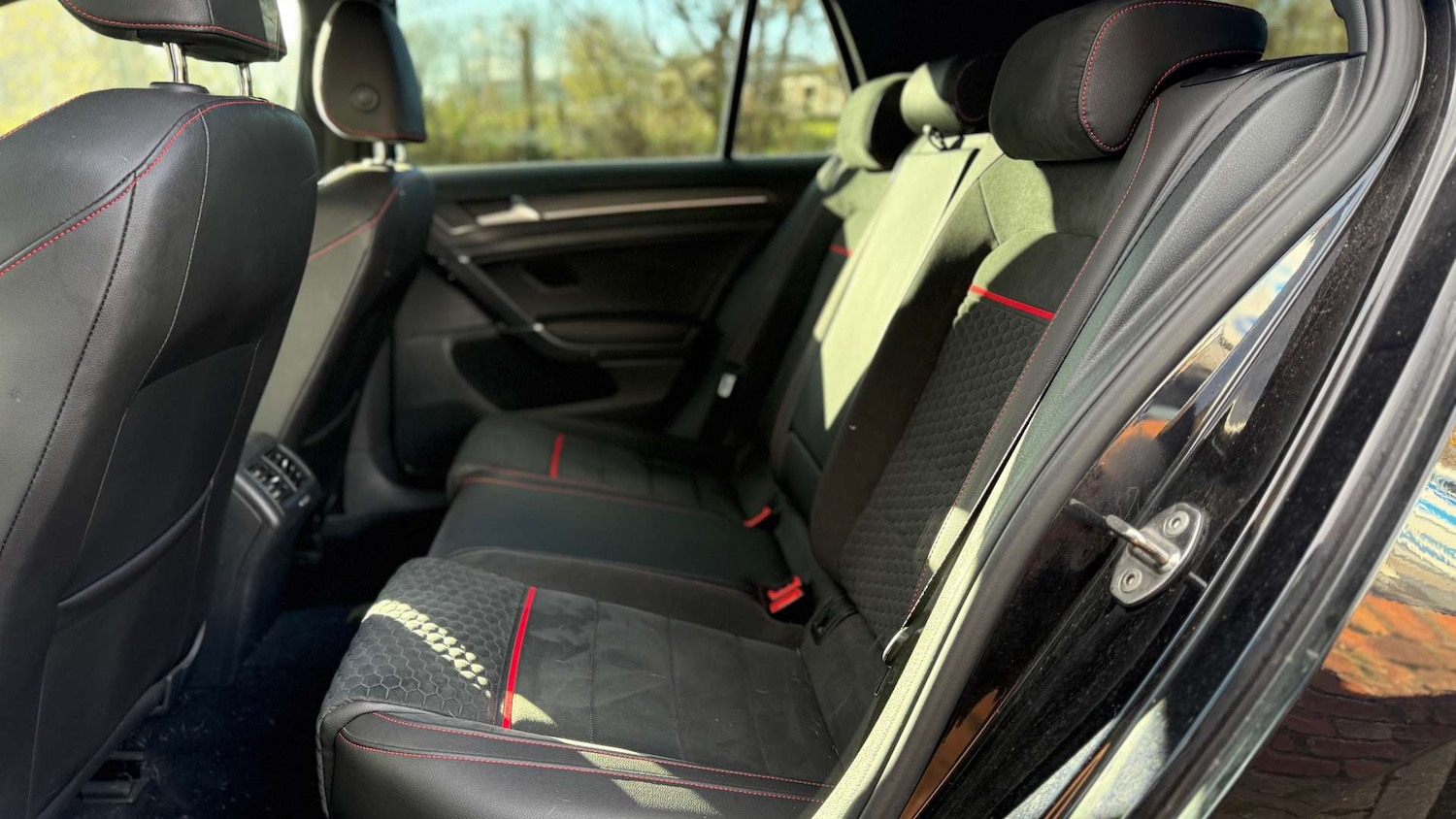 Used Volkswagen Golf 2018 for sale - 76757918: Photo 10