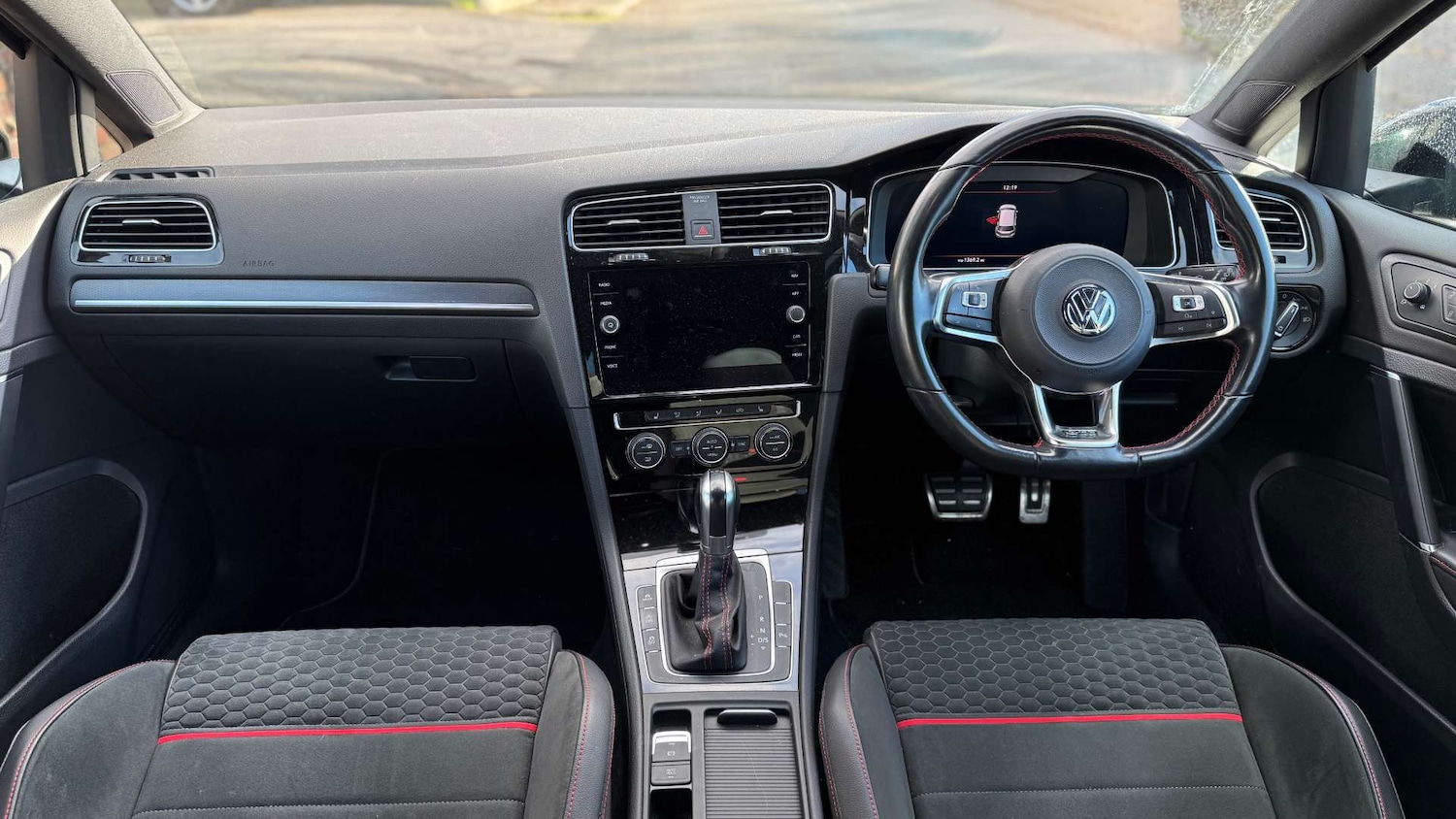 Used Volkswagen Golf 2018 for sale - 76757918: Photo 6