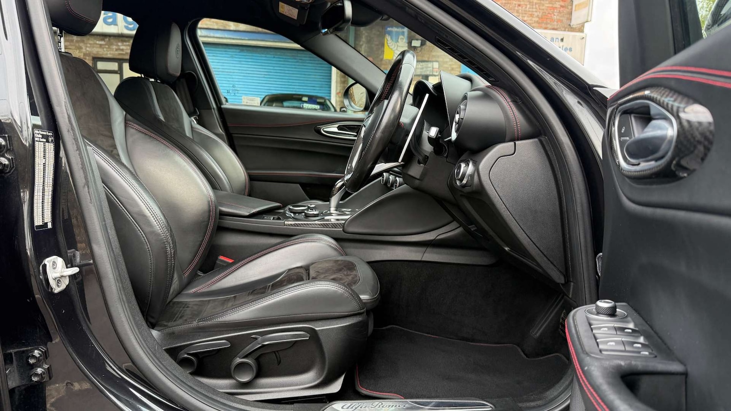 Used Alfa Romeo Giulia 2018 for sale - 76720460: Photo 4