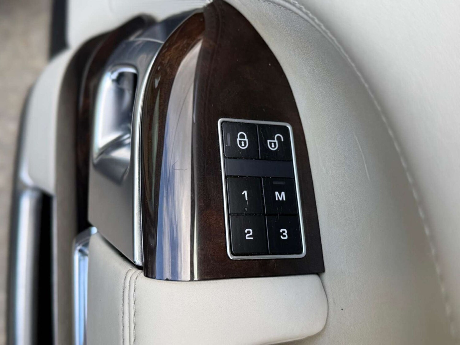 Used Land Rover Range Rover 2015 for sale - 76686716: Photo 48