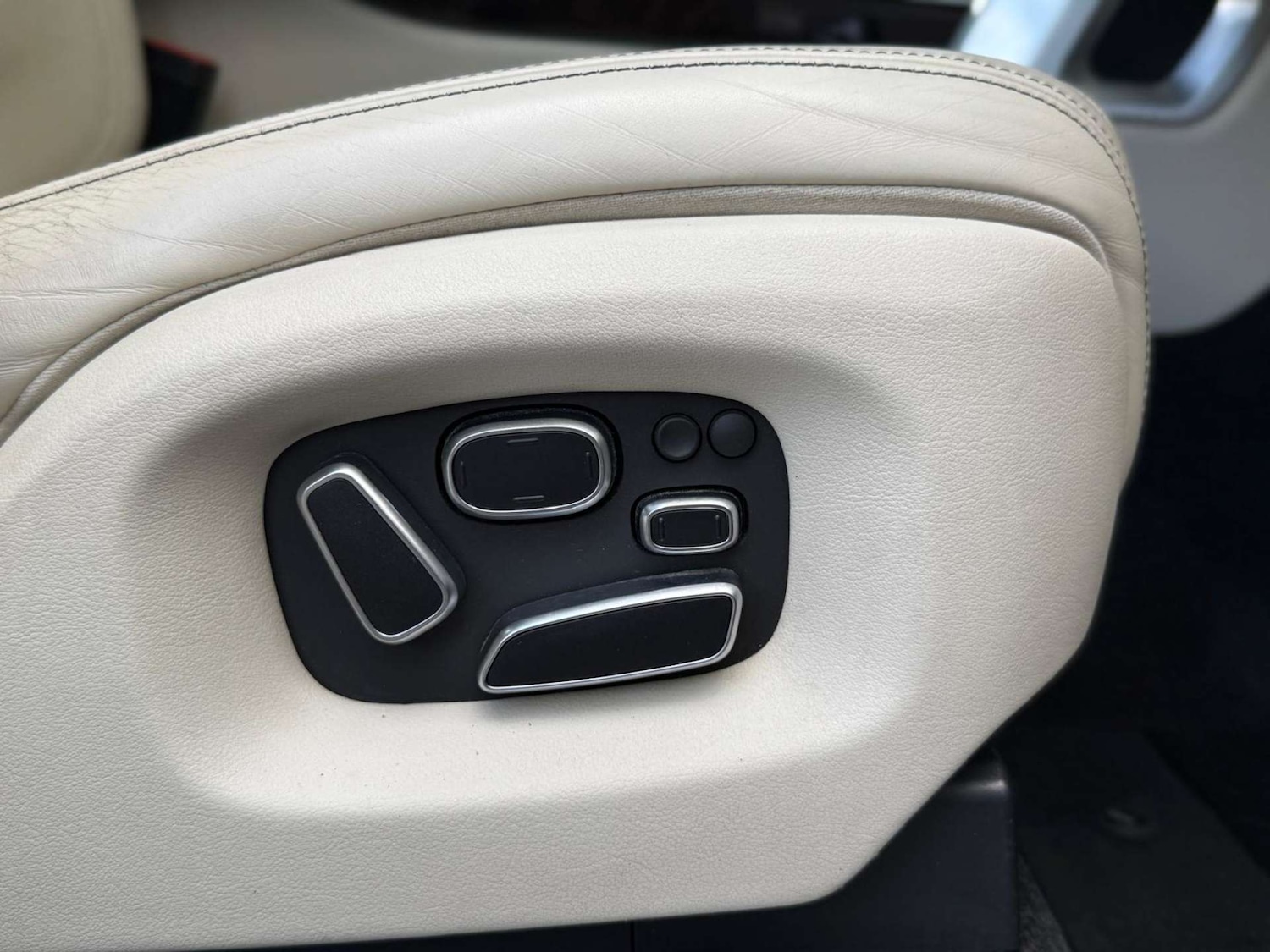 Used Land Rover Range Rover 2015 for sale - 76686716: Photo 50