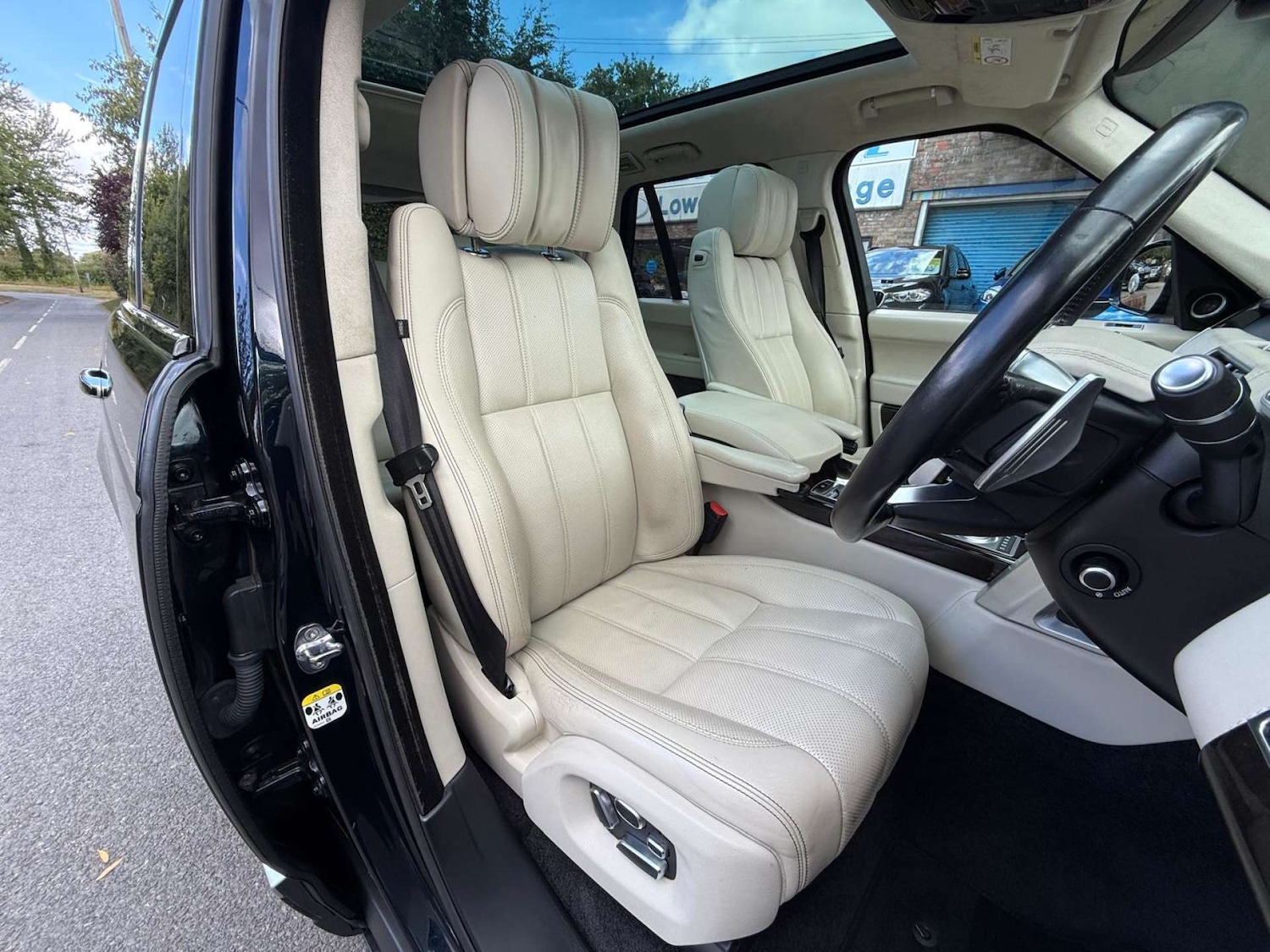 Used Land Rover Range Rover 2015 for sale - 76686716: Photo 6