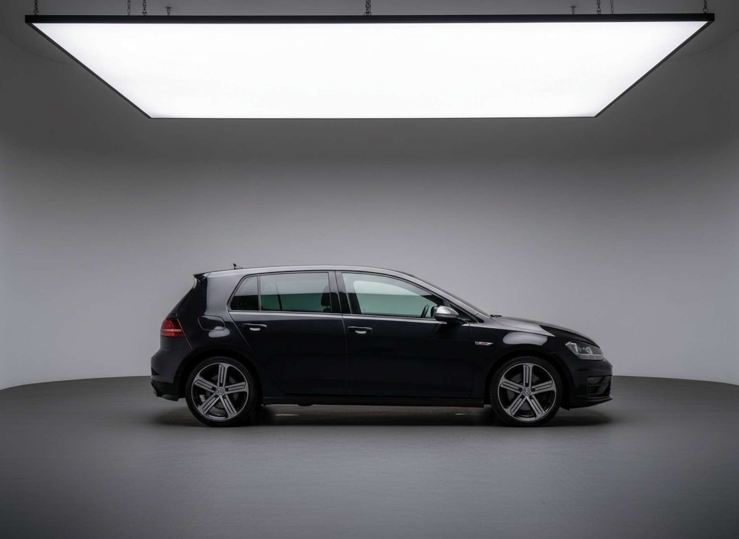 Used Volkswagen Golf 2017 for sale - 77632632: Photo 11