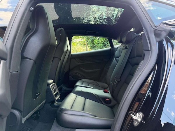 Used Porsche Taycan 2022 for sale - 75560303: Photo 13
