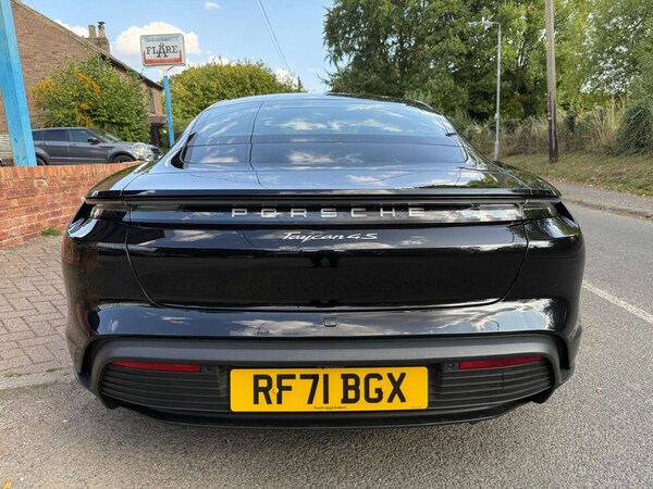 Used Porsche Taycan 2022 for sale - 75560303: Photo 16