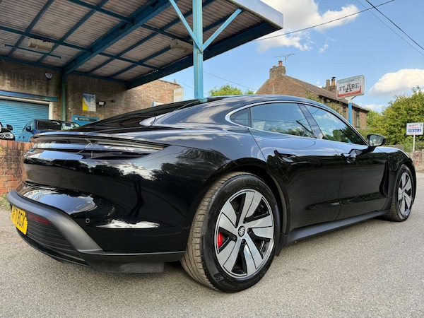 Used Porsche Taycan 2022 for sale - 75560303: Photo 17
