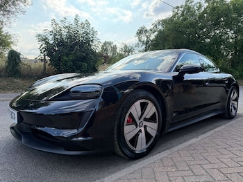 Used Porsche Taycan 2022 for sale - 75560303: Photo