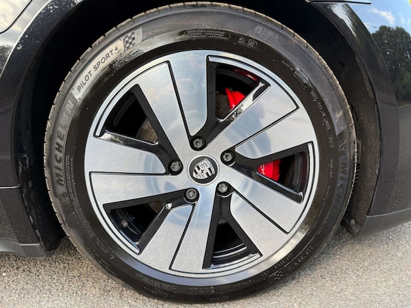 Used Porsche Taycan 2022 for sale - 75560303: Photo 43