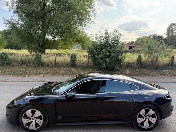 Used Porsche Taycan 2022 for sale - 75560303: Photo 51