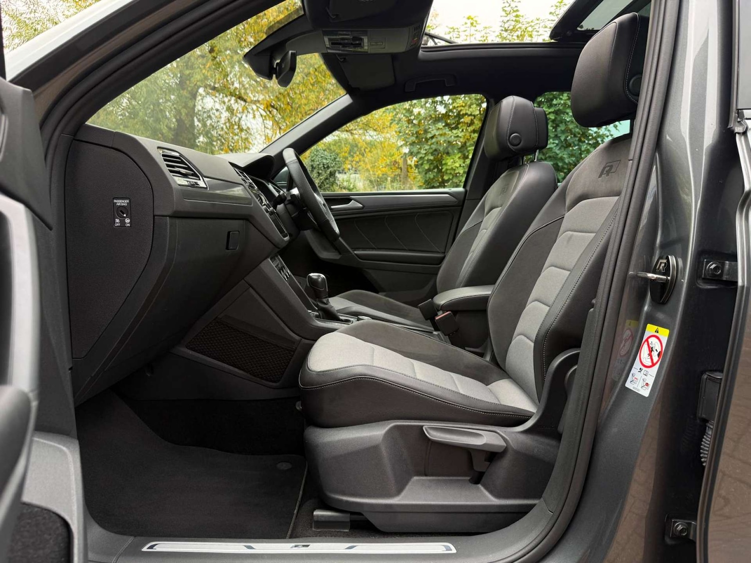 Used Volkswagen Tiguan 2019 for sale - 76280386: Photo 11