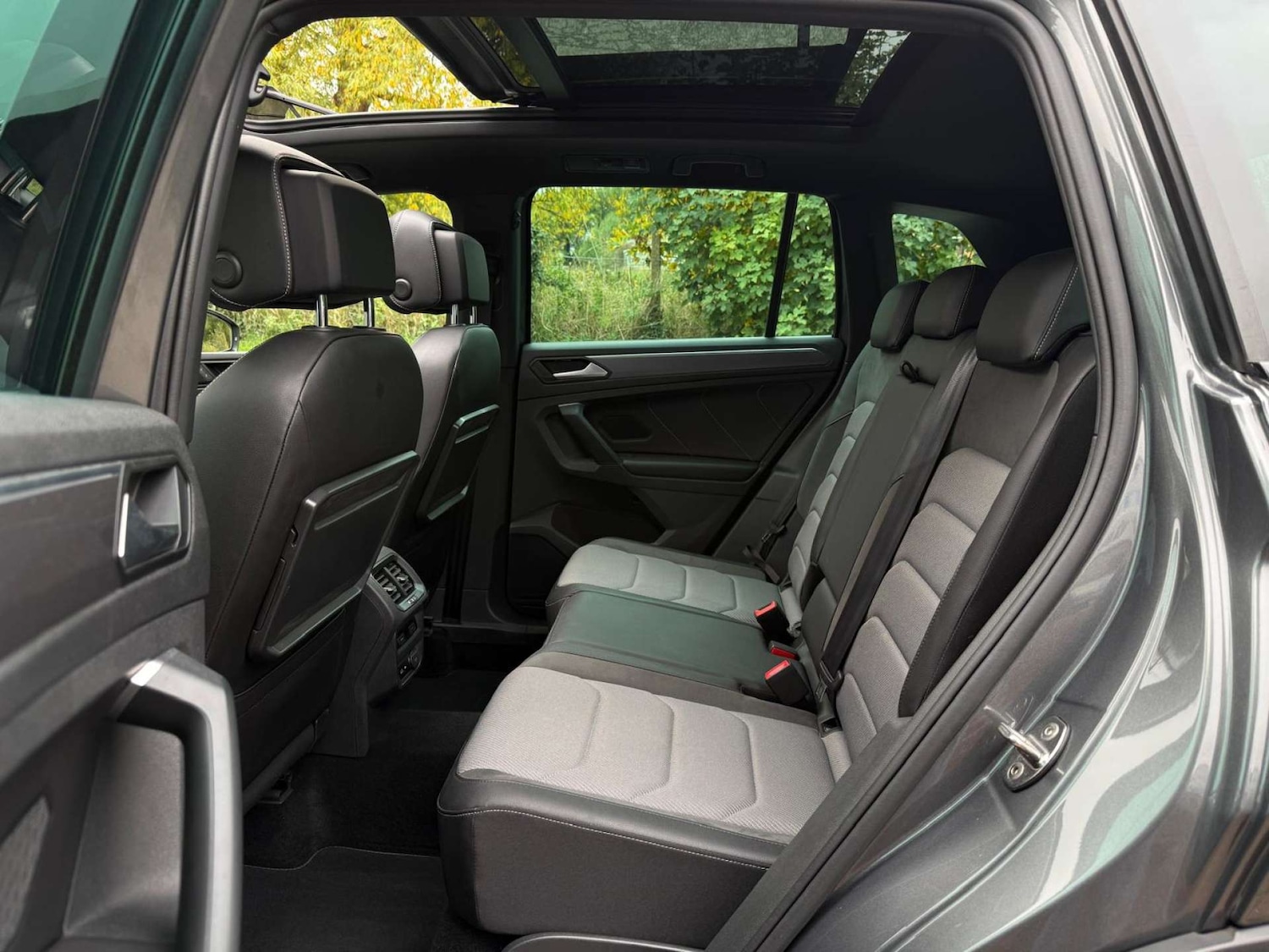 Used Volkswagen Tiguan 2019 for sale - 76280386: Photo 13