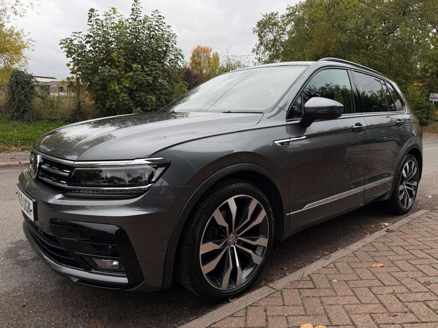 Used Volkswagen Tiguan 2019 for sale - 76280386: Photo 3