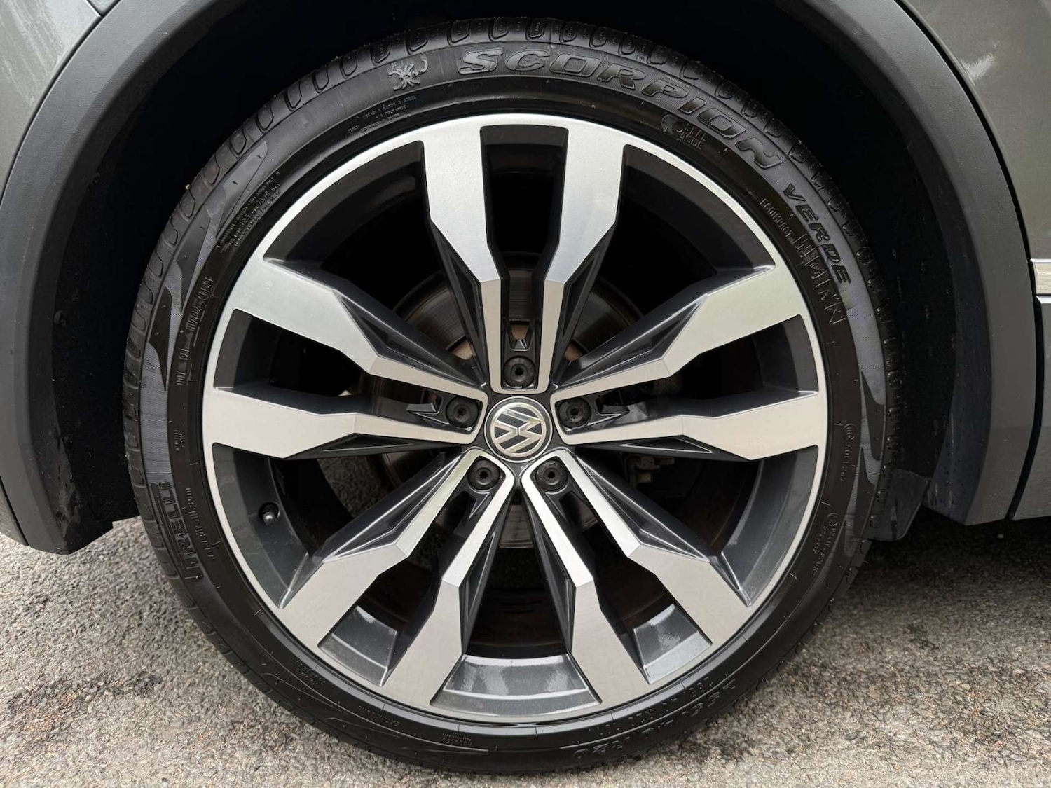 Used Volkswagen Tiguan 2019 for sale - 76280386: Photo 42