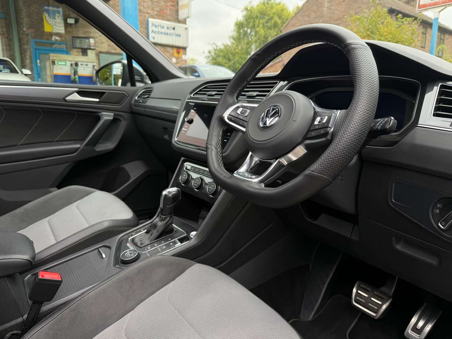 Used Volkswagen Tiguan 2019 for sale - 76280386: Photo 6