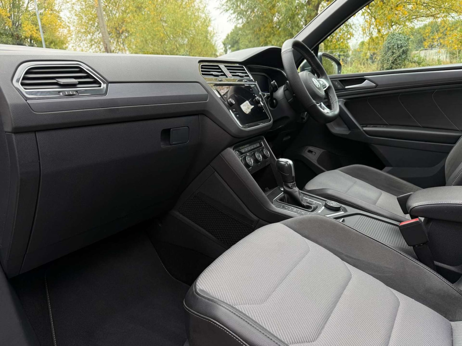 Used Volkswagen Tiguan 2019 for sale - 76280386: Photo 9