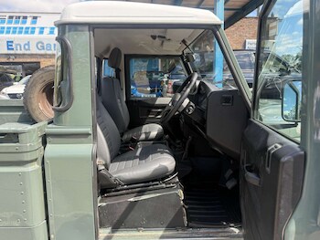 Used Land Rover Defender 110 2014 for sale - 75525630: Photo