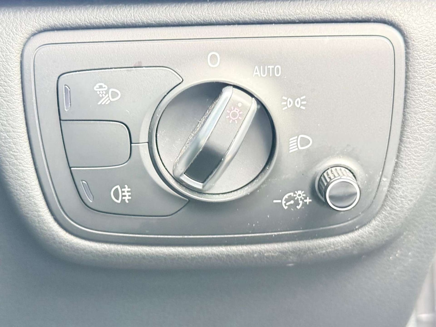 Used Audi A6 2015 for sale - 76859419: Photo 29