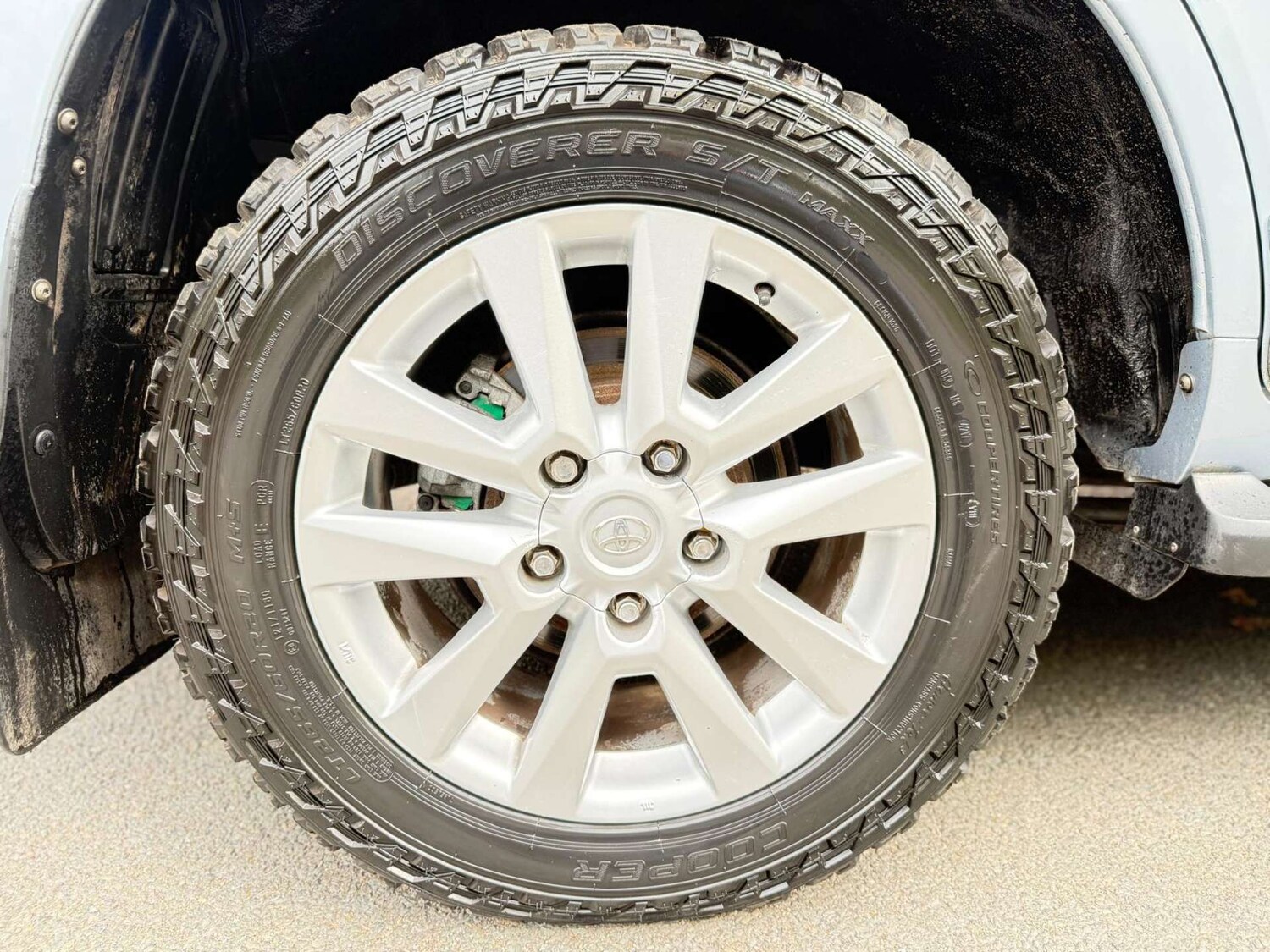 Used Toyota Land Cruiser 2012 for sale - 76070580: Photo 44