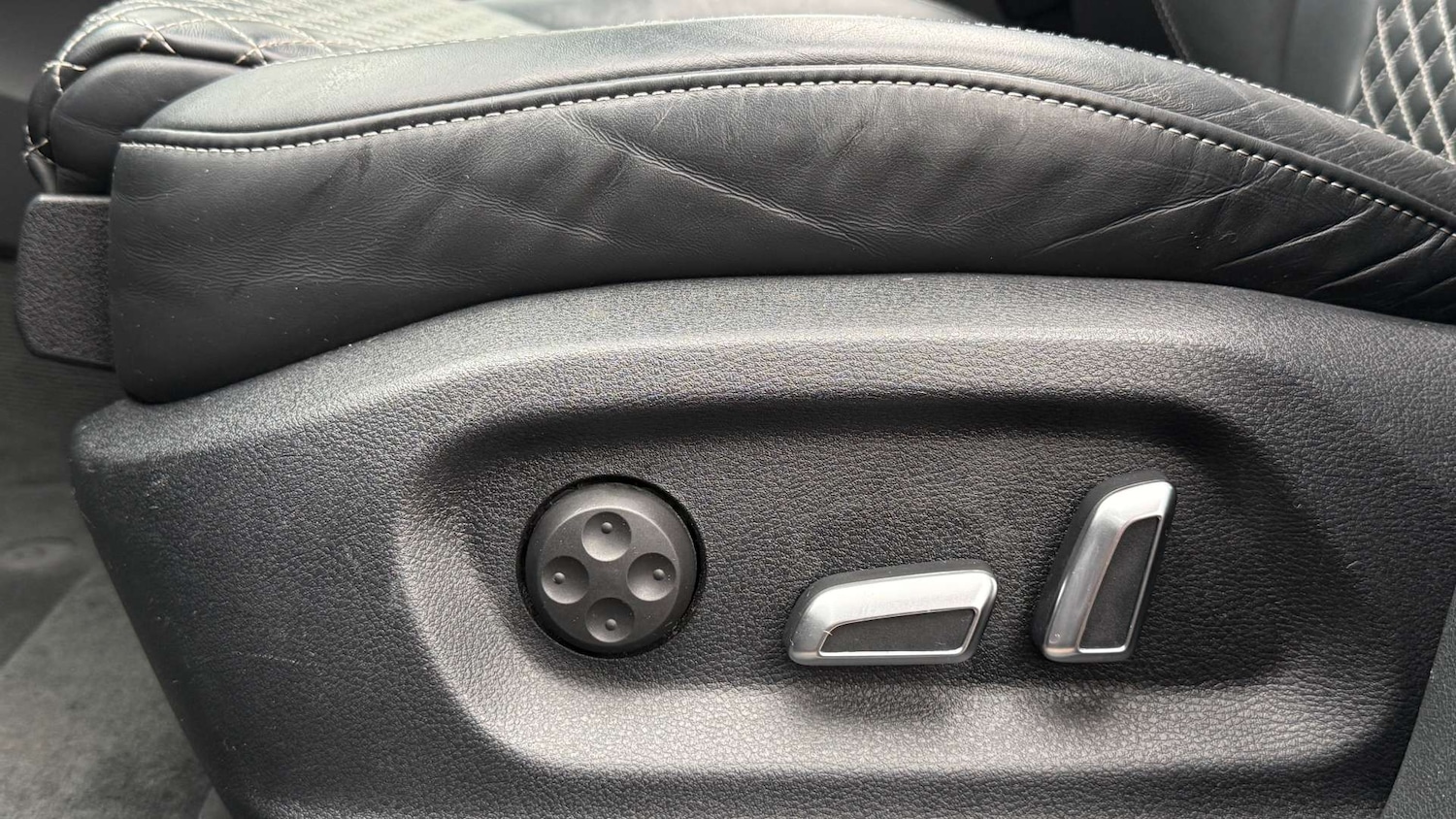 Used Audi Q5 2017 for sale - 77049109: Photo 37